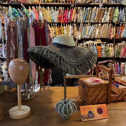 Collections – TENDJOUGS Exhibit at ULTRAMOD - Paris 2022 © 3